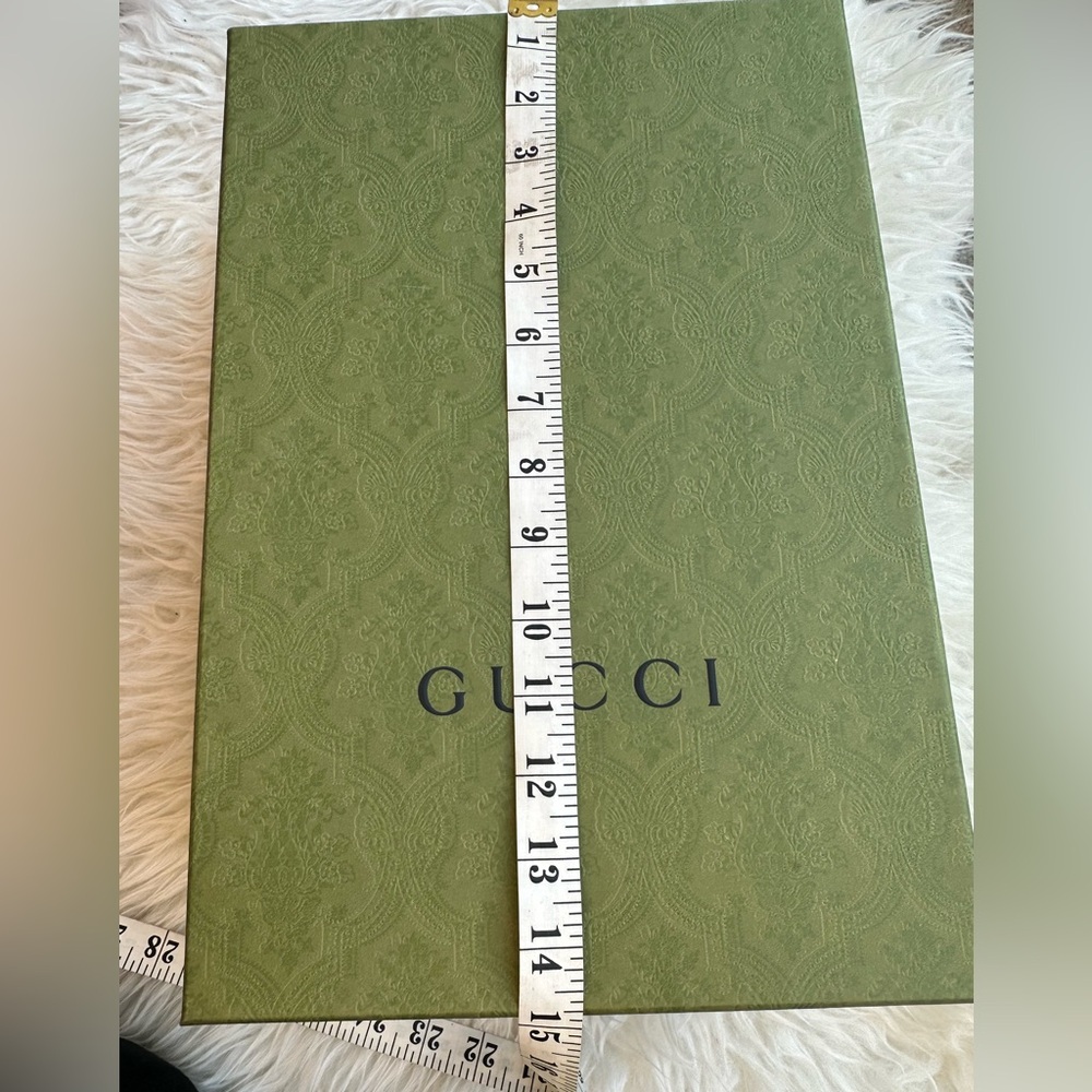 Gucci Authentic Gift Box Color Green . View 3